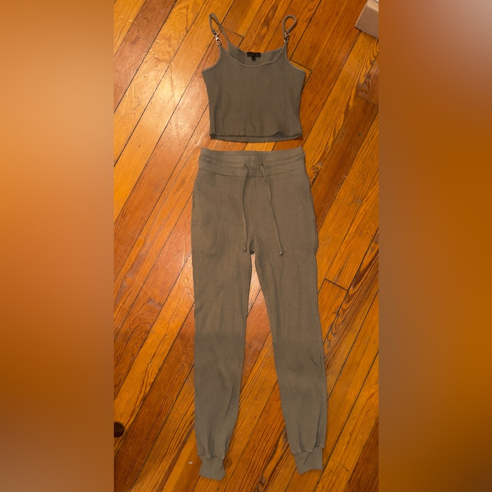 Army Green Ribbed Jogger Set - Picture 4 of 6